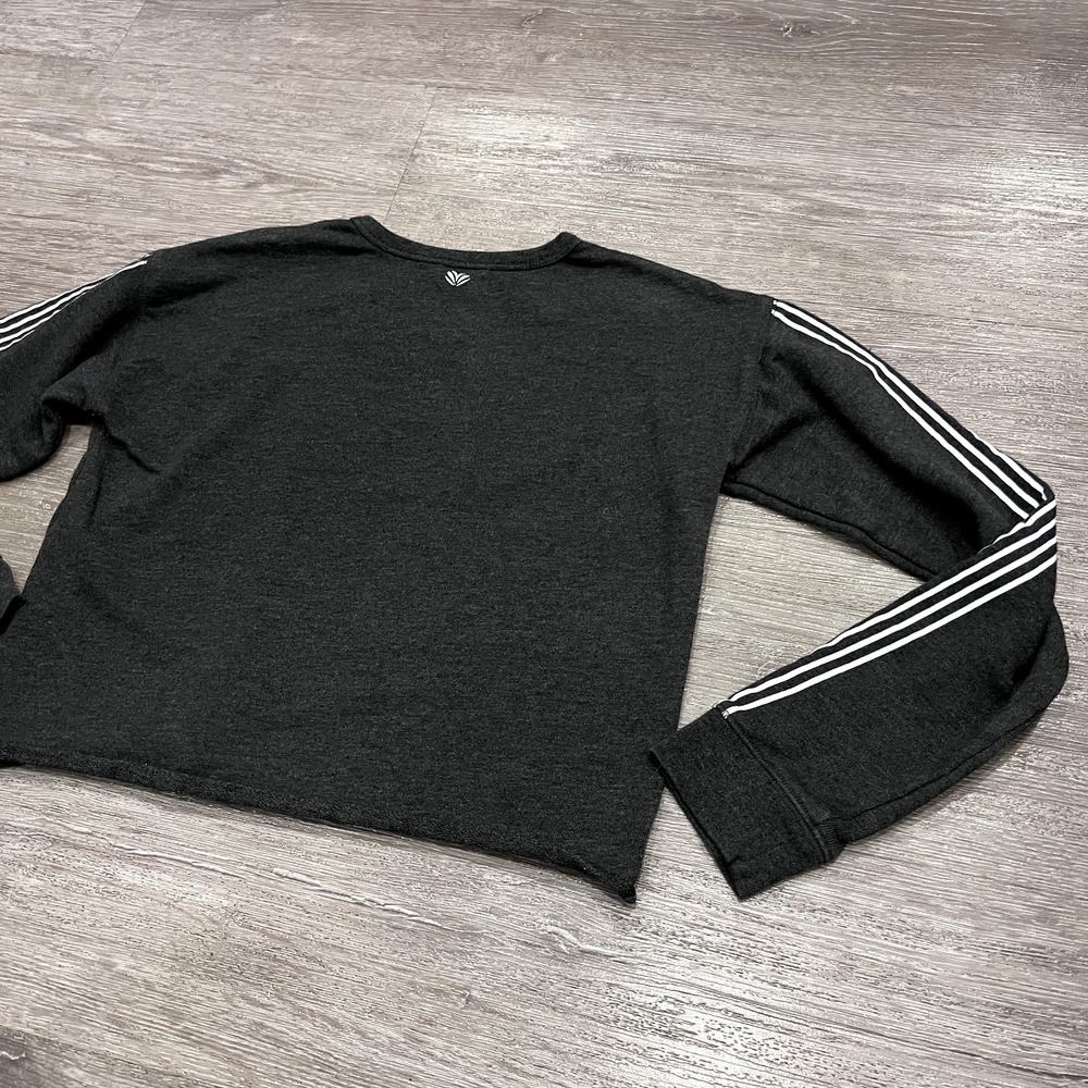 Forever 21‎ Shirt Women's Small Gray Long Sleeve Cropped Casual  Pullover - Picture 8 of 12